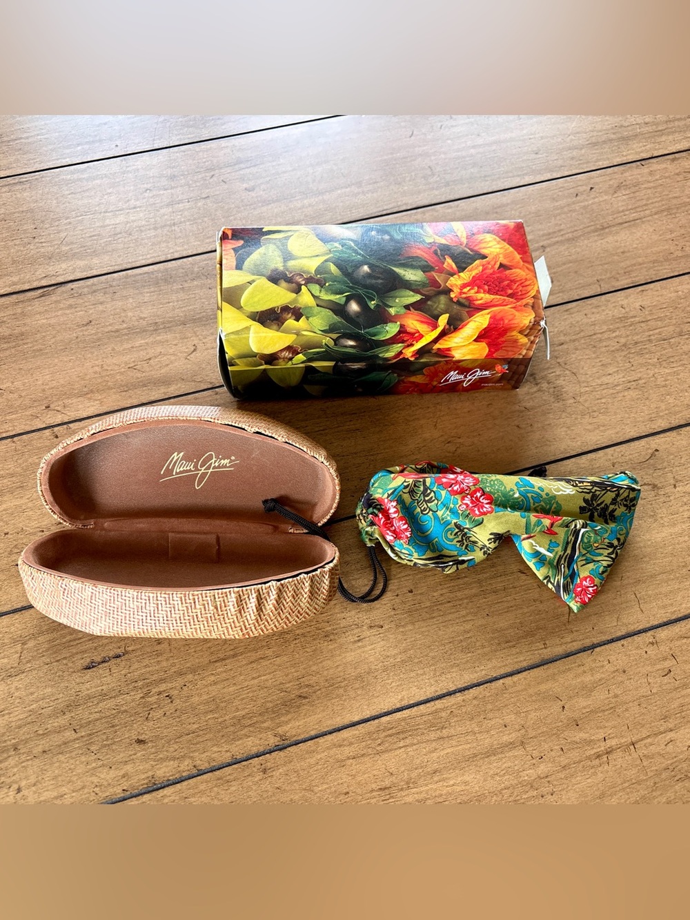Maui Jim Waterways Sunglasses in Tortoise w/ Case & Bag - Picture 2 of 6